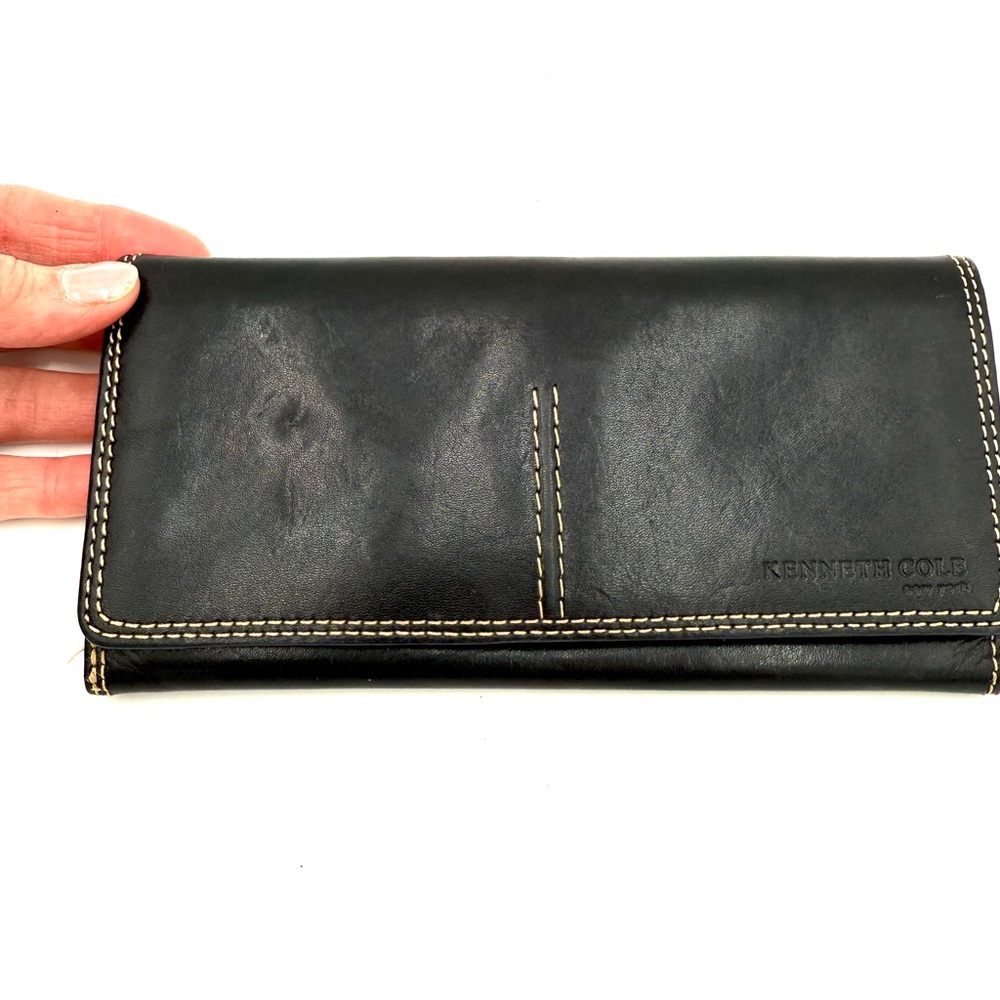 Kenneth Cole Black Leather Wallet